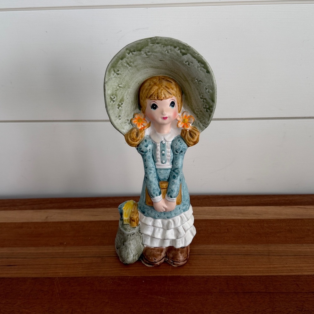 Vintage Ceramic Girl with Bonnet 1960s Japan